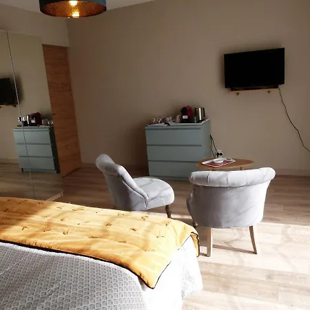 Alojamento de Acomodação e Pequeno-almoço Le Clos De L'abre 3*