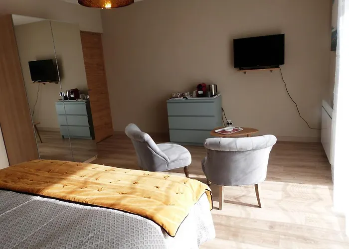 Bed and Breakfast Le Clos De L'abre 3*